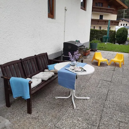 Haus Putzas Apartment